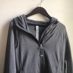 NWT ALO Yoga protection jacket size small